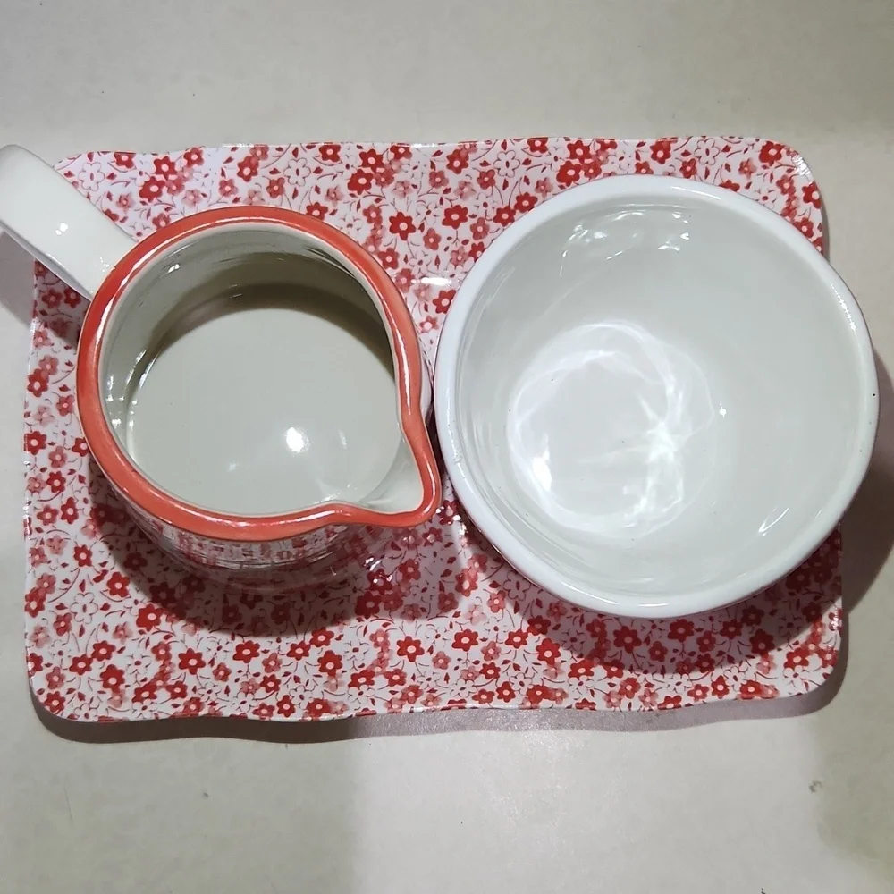 CREATIVE CO-OP creamer And Sugar With Serving Plate 3 Piece Set Creamsickle